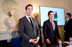 ep archivo   el ministro de economia comercio y empresa carlos cuerpo i y el presidente del bbva