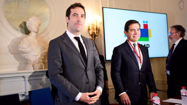 ep archivo el ministro de economia comercio y empresa carlos cuerpo i y el presidente del bbva ep archivo el ministro de economia comercio y empresa carlos cuerpo i y el presidente del bbva