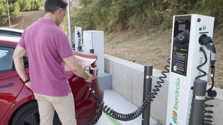 Archivo - Iberdrola aumenta un 25% sus puntos de recarga en 2025 y alcanza los 11.000 puntos públicos operativos | IBERDROLA - Archivo ep archivo iberdrola aumenta un 25 sus puntos de recarga en 2025 y alcanza los 11000 puntos