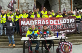 ep archivo   rueda de prensa del comite de empresa de maderas llodio