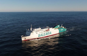 ep archivo   un buque de baleria realiza una travesia en aguas del mediterraneo