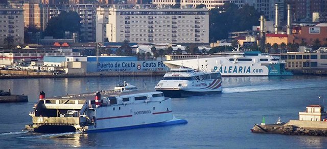 Buques de varias navieras en el puerto de Ceuta | ANAVE ep buques de varias navieras en el puerto de ceuta