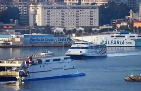 ep buques de varias navieras en el puerto de ceuta