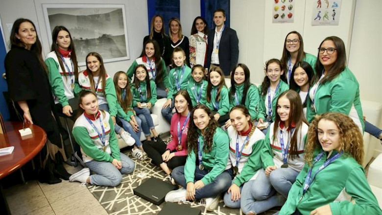 El director general de Deportes, Mario Iglesias, ha trasladado hoy la felicitación y el reconocimiento del Gobierno de Cantabria a las medallistas en el Campeonato de España de Gimnasia Rítmica | GOBIERNO DE CANTABRIA ep el director general de deportes mario iglesias ha trasladado hoy la felicitacion y el