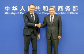 ep el ministro de comercio wang wentao y el consejero delegado del grupo volkswagen oliver blume