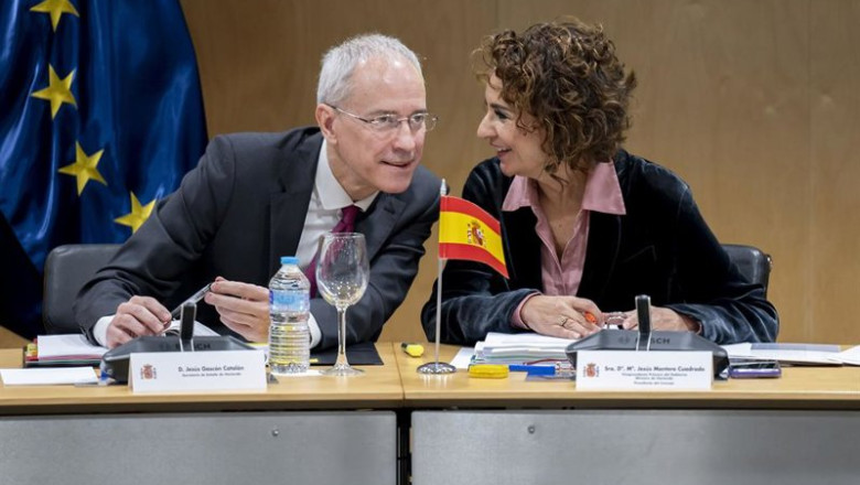 El secretario de Estado de Hacienda, Jesús Gascón Catalán, y la vicepresidenta primera y ministra de Hacienda, María Jesús Montero, durante el Consejo de Política Fiscal y Financiera (CPFF), a 14 de enero de 2026, en Madrid (España). Durante la reunión de | Alberto Ortega - Europa Press ep el secretario de estado de hacienda jesus gascon catalan y la vicepresidenta primera y ministra