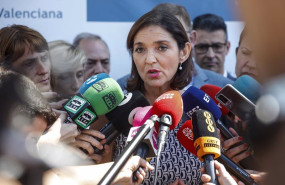 ep la ministra de industria comercio y turismo reyes maroto atiene a los medios tras una reunion con