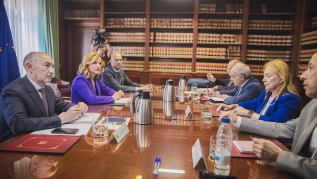 ep la ministra portavoz del gobierno pilar alegria se reune con representantes de ugt ccoo ceoe y ep la ministra portavoz del gobierno pilar alegria se reune con representantes de ugt ccoo ceoe y