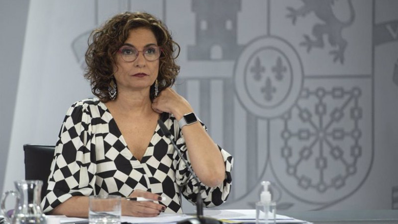 ep la ministra portavoz y ministra de hacienda maria jesus montero comparece en una rueda de prensa