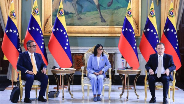 ep la presidenta encargada de venezuela delcy rodriguez durante la firma del memorando de