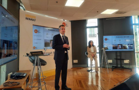 ep lecerf y arrossi en la presentacion de renault bank