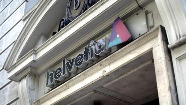 ep logo de helvetia en la entrada a su oficina sede del grupo de seguros suizo en madrid