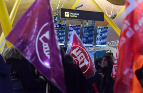 ep manifestantes de ugt durante el ultimo dia de la huelga del servicio de handling de iberia en el