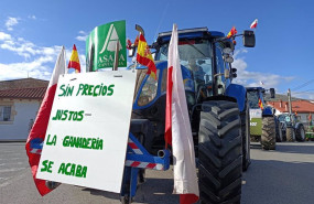 ep tractorada de protesta por el precio de la leche en una foto de archivo ep tractorada de protesta por el precio de la leche en una foto de archivo