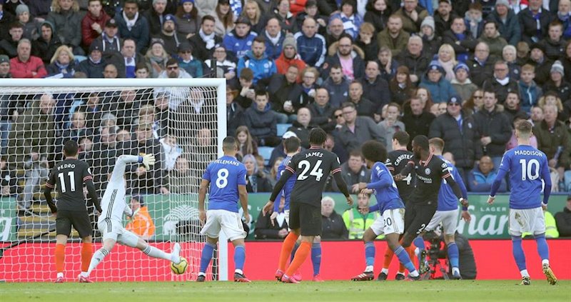 Una jugada de ataque durante un partido entre Leicester City y Chelsea. | Nick Potts/PA Wire/dpa ep una jugada de ataque durante un partido entre leicester city y chelsea