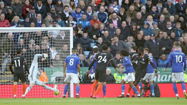 ep una jugada de ataque durante un partido entre leicester city y chelsea