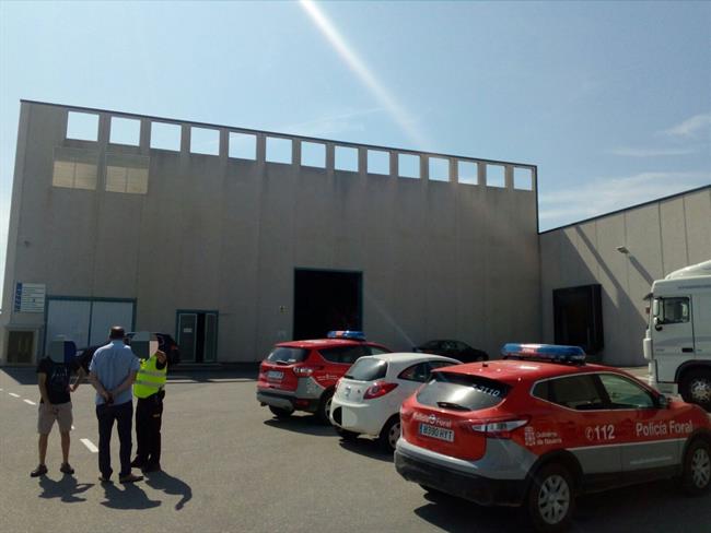 Accidente laboral en una empresa de Viana | POLICÍA FORAL ep accidente laboraluna empresaviana