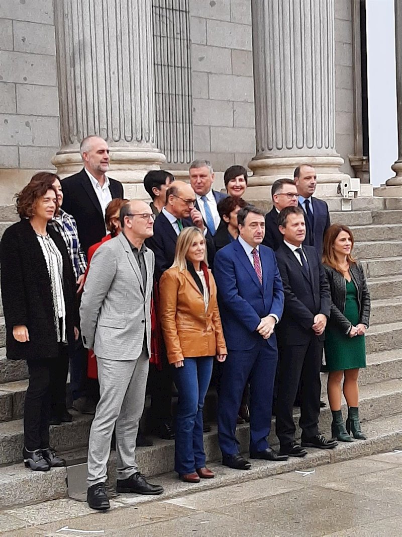 ep aitor esteban jokin bildarratz y los demas diputados y senadores del pnv