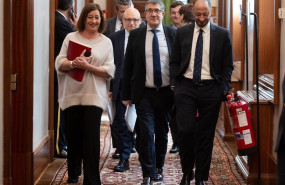ep archivo   i d en primera fila la presidenta de congreso francina armengol el portavoz del psoe en