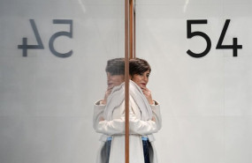 ep archivo   la ministra de vivienda y agenda urbana isabel rodriguez visita un edificio con