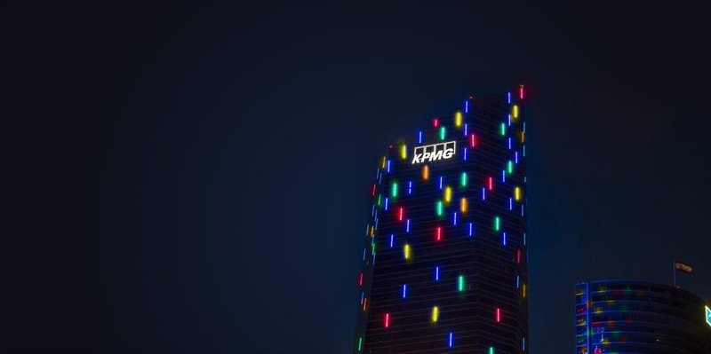 ep archivo la torre de cristal iluminada en madrid ep archivo la torre de cristal iluminada en madrid