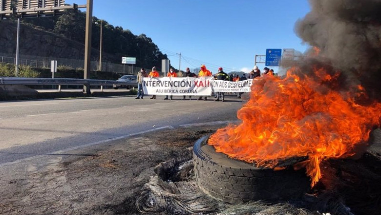 Archivo - Trabajadores de Alu Ibérica en una protesta en el marco de la huelga indefinida | COMITÉ DE EMPRESA DE ALU IBÉRICA - Archivo ep archivo - trabajadores de alu iberica en una protesta en el marco de la huelga indefinida