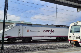 ep archivo   tren ave con la insignia del xacobeo