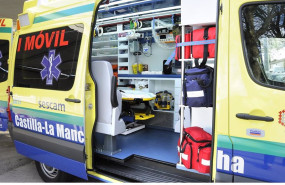 ep archivo   uvi movil ambulancia transporte sanitario sescam