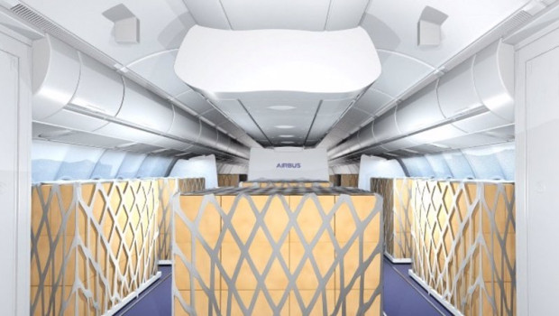 ep carga en la cabina de un avion