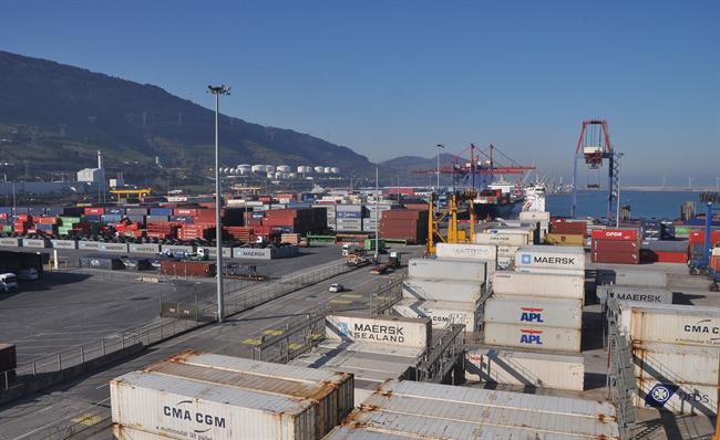 Contenedores en el Puerto de Bilbao | AUTORIDAD PORTUARIA ep contenedorespuertobilbao