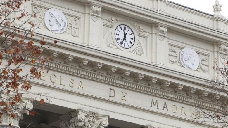 ep economiabolsa- ibex 35 cierraun alza021 y recupera9000 puntos