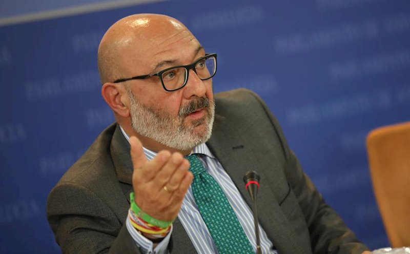 ep el portavoz del grupo parlamentario vox alejandro hernandez