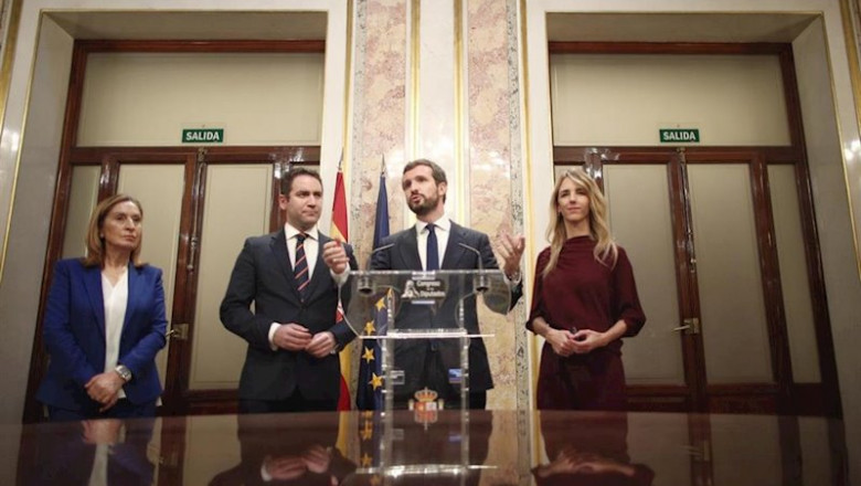 ep el presidente del pp pablo casado en rueda de prensa junto a la portavoz del partido popular en 20191203183004