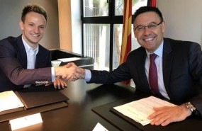 ep ivan rakitic firmarenovacionfc barcelona