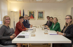 ep la ministra de vivienda y agenda urbana isabel rodriguez junto a la presidenta del banco europeo