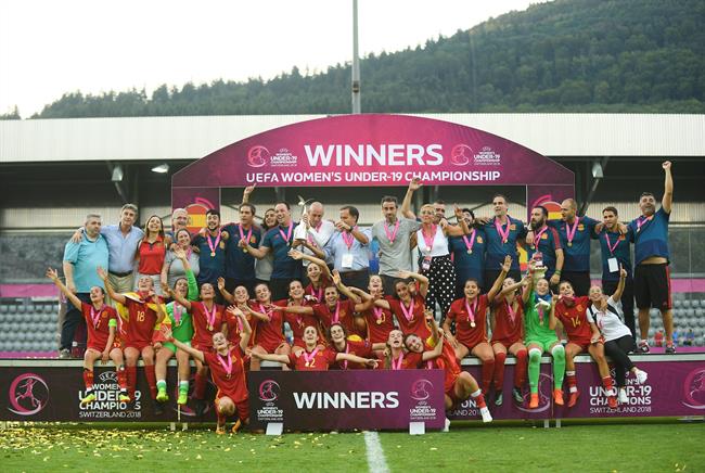 La selección femenina Sub-19 celebra su título de campeonas de Europa | PRENSA RFEF ep la seleccion femenina sub-19 celebratitulocampeonaseuropa