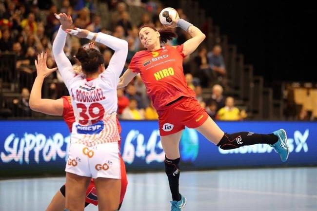Las Guerreras conocen la derrota en el Mundial y ceden el liderato a Rumanía | TWITTER.COM/LFHOFFICIEL ep las guerreras conocenderrotamundialcedenlideratorumania