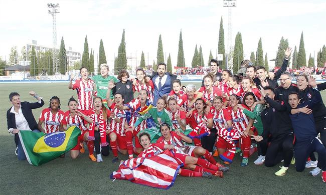 ep las jugadorasat madrid femenino celebransegundo tituloliga