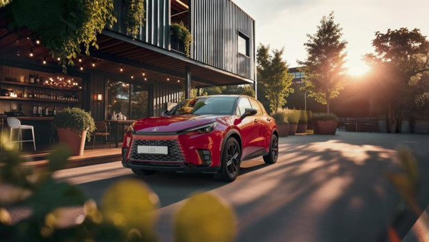ep lexus arranca la venta de la edicion vibrant edition del lbx disponible desde 43200 euros