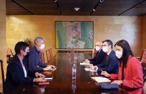 ep reunion entre el ministro de la presidencia felix bolanos con los diputados de eh bildu mertxe
