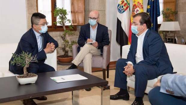 ep vara se reune con el ceo de huawei