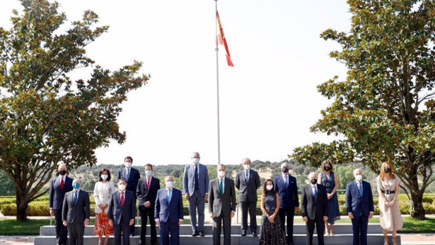 ep vista general de los asistentes a la reunion entre hispasat y el rey felipe vi